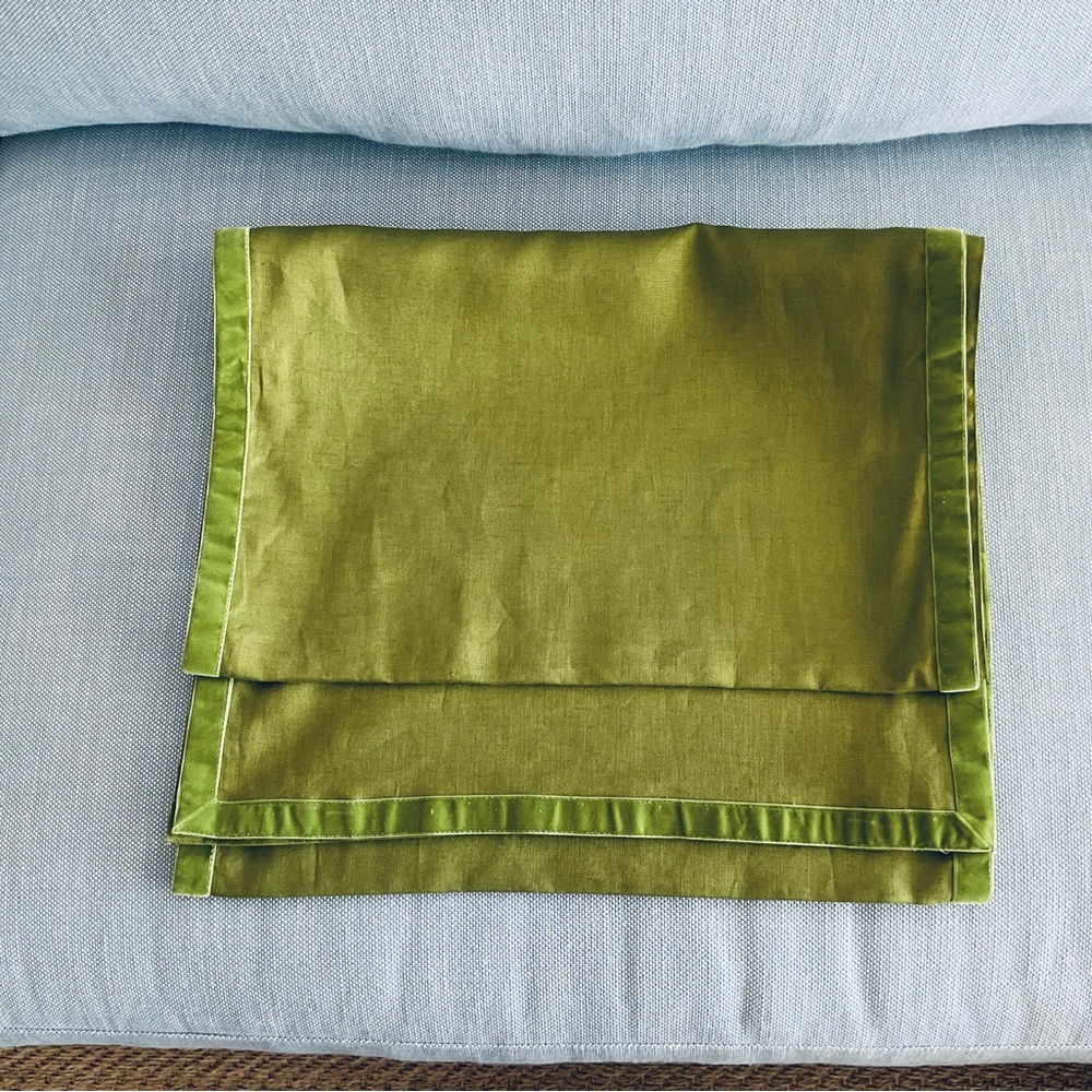 Pottery Barn Linen Table Runner